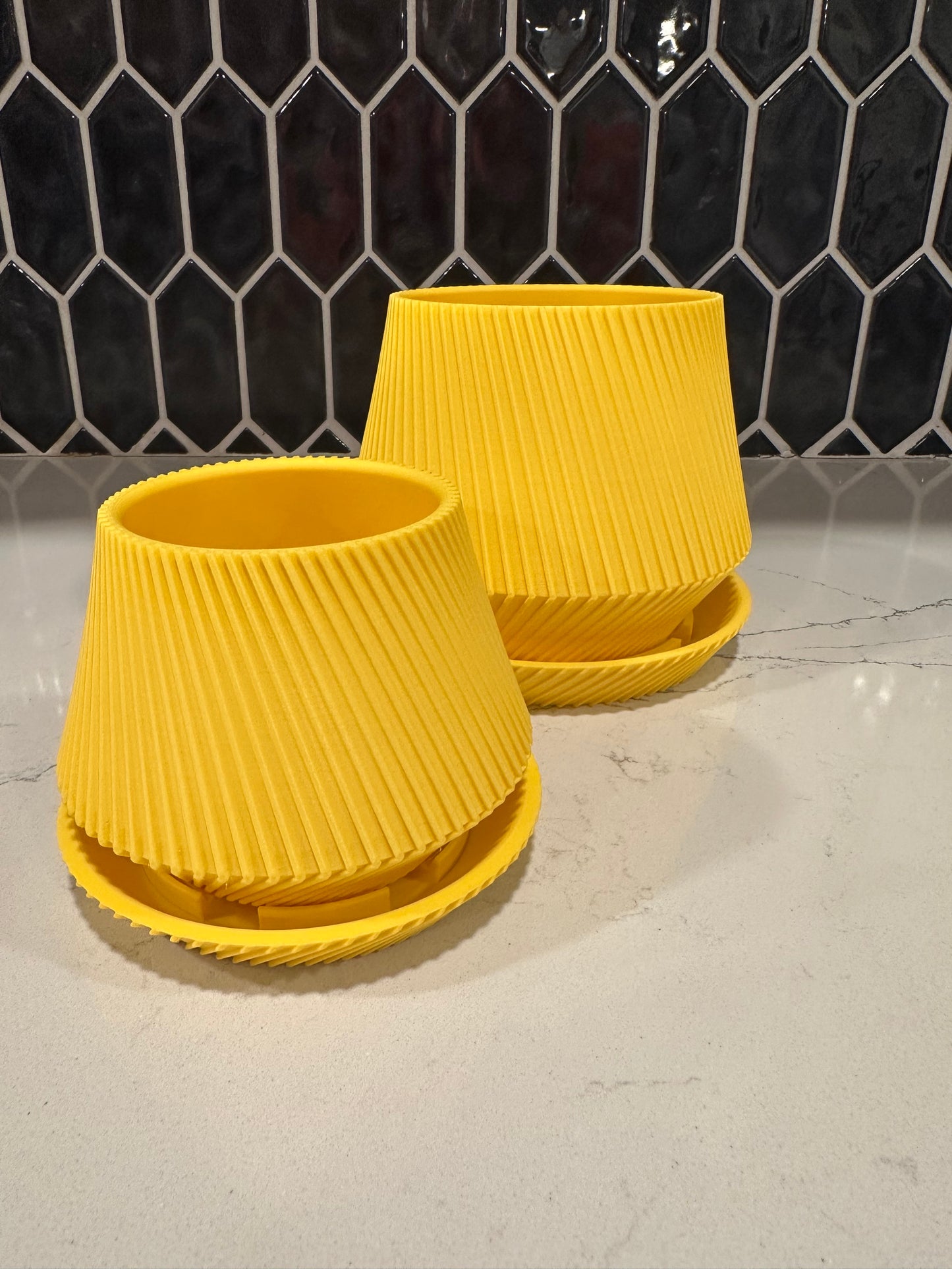 Arcadia Mid-Century Planter